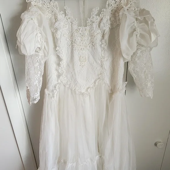 *RESERVED* Vintage Midsize Chiffon Long Sleeve Drop Waist Wedding Dress - Picture 3 of 7